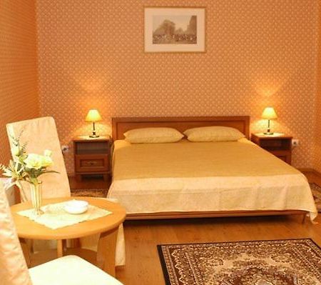Peron Panzio Bed & Breakfast Debrecen Luaran gambar
